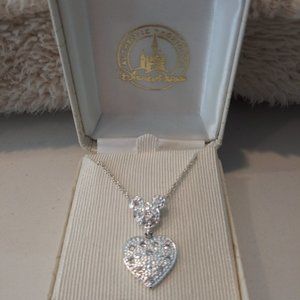 Disney Parks Icon/Heart Necklace
